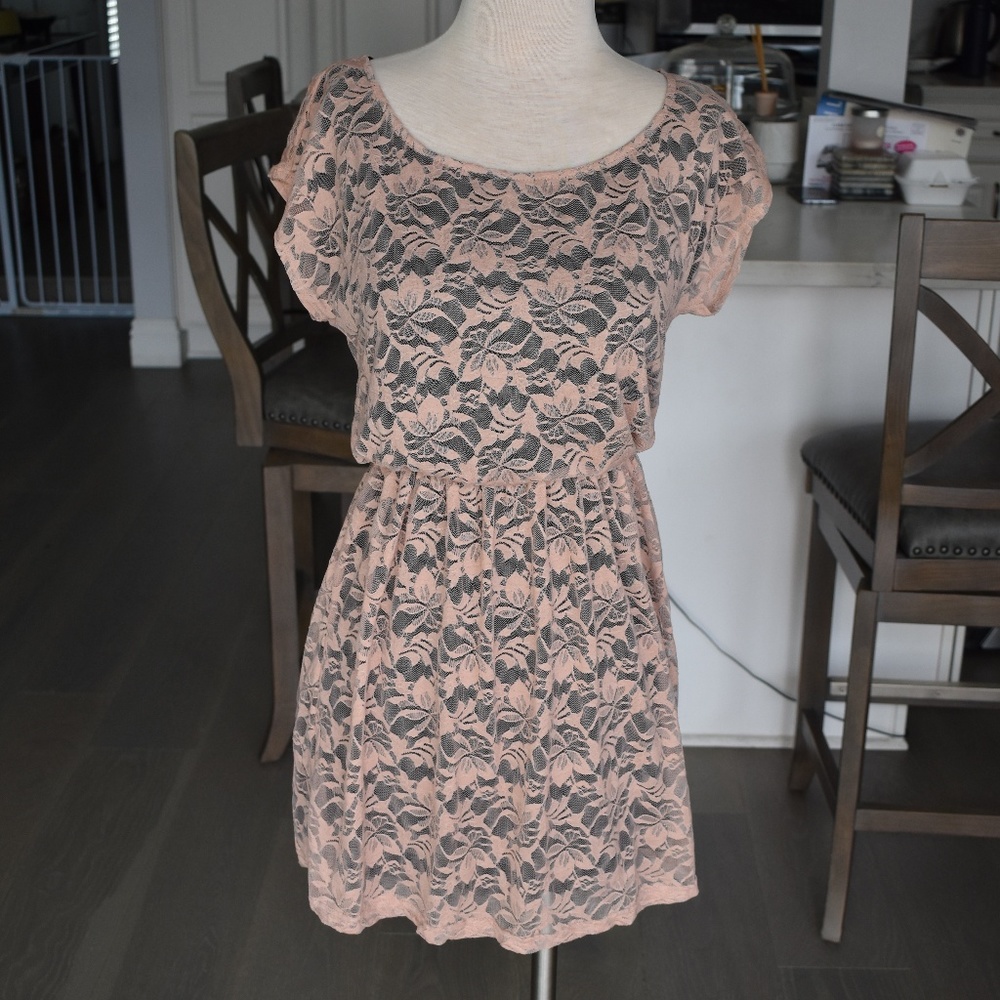 Pink lace short sleeve dress